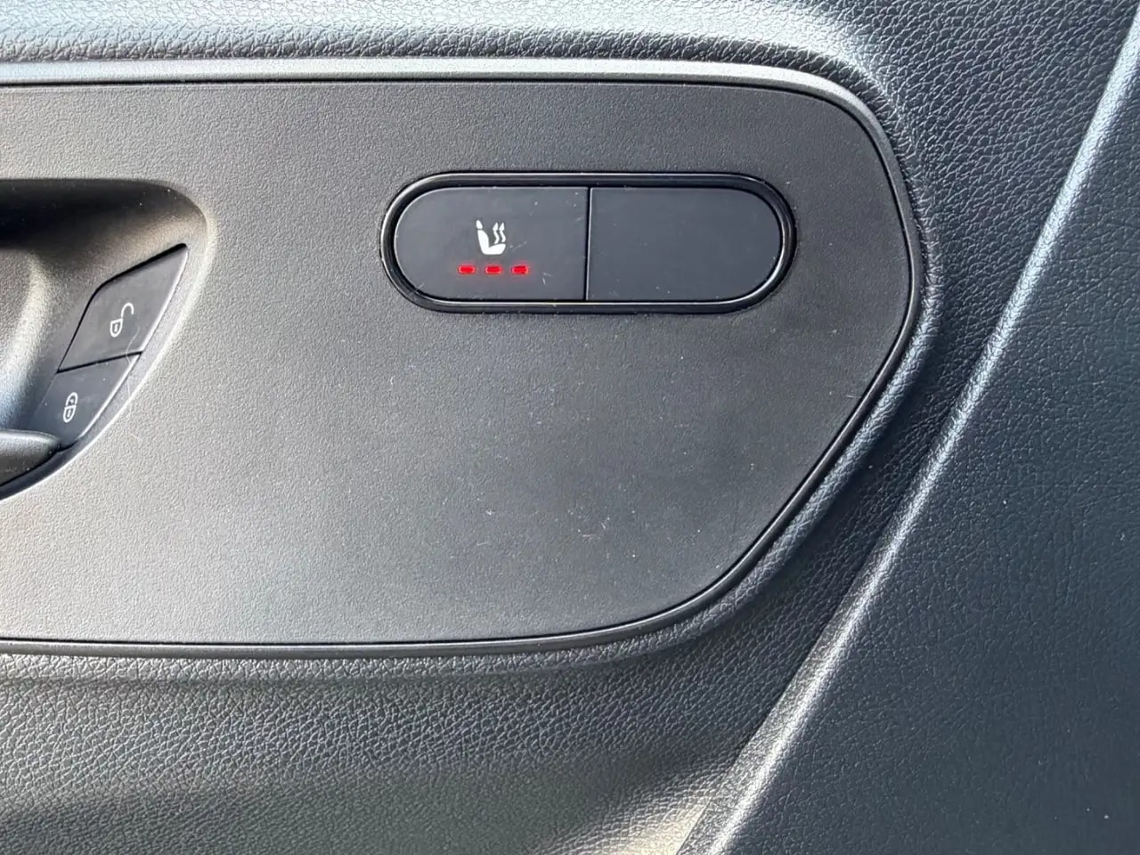 Mercedes-Benz Sprinter 314 AUTOMATIK NAVI TOTWINKEL KAMERA LED 17