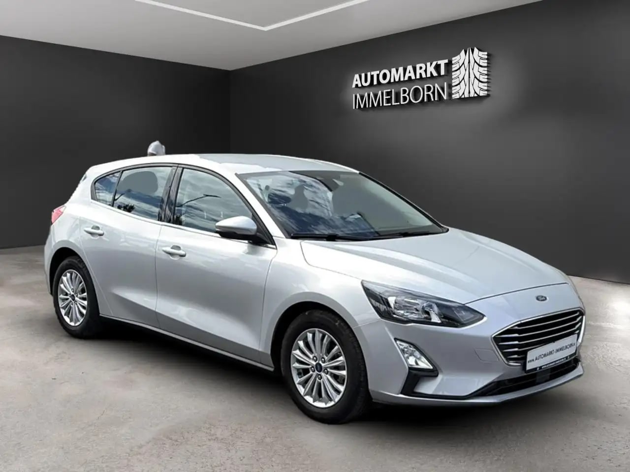 Ford Focus Lim. Titanium LED*Navi*DAB*LM*Kamera*SHZ