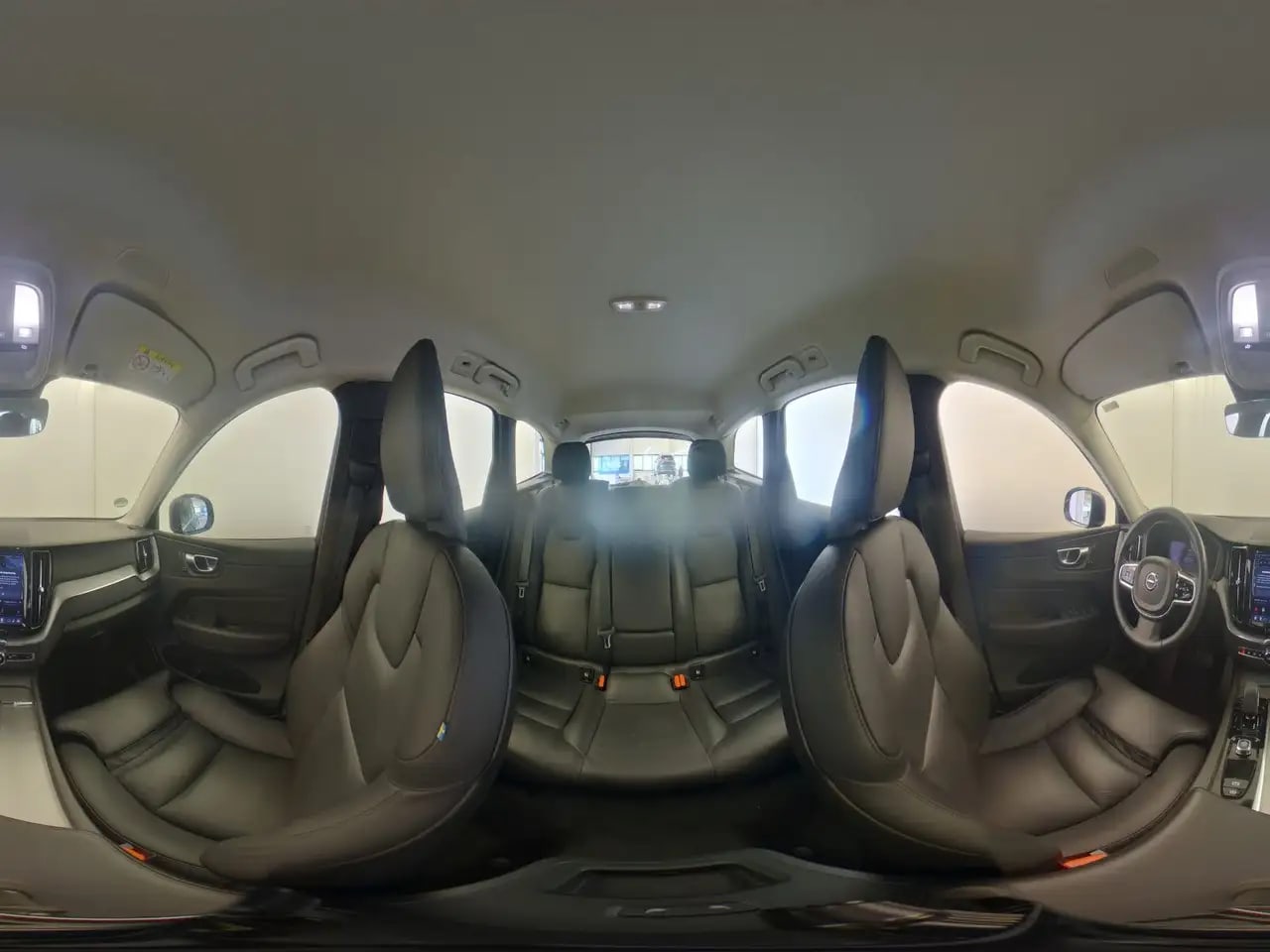 Volvo XC60 Plus Bright VollLeder*LED*AHK*4xSH*Kamera*N 6