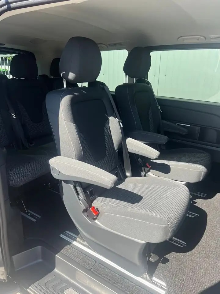 Mercedes-Benz V 300 LANG 4M WEBASTO NAVI MBUX KAMERA 7-SITZER 17