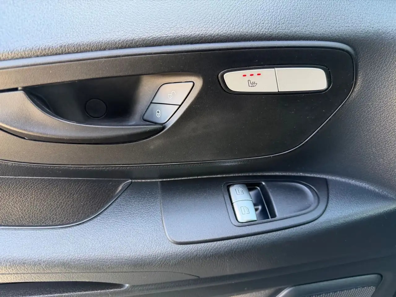 Mercedes-Benz Vito 116 LANG 9G-TR MIXTO KLIMA NAVI KAMERA AHK 9