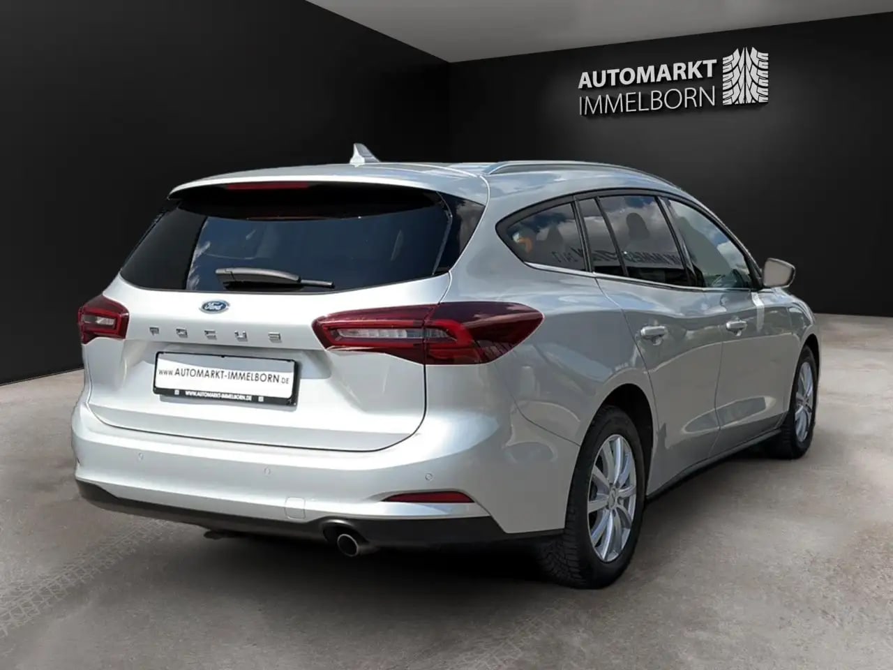Ford Focus Titanium Tempo*LM*DAB*NaviTouch*Winterpak 7