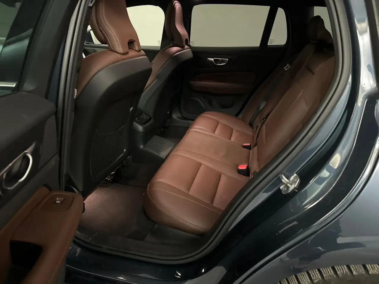 Volvo V60 Inscription PlHybrid AW Sdach*Leder*360*H&K 10