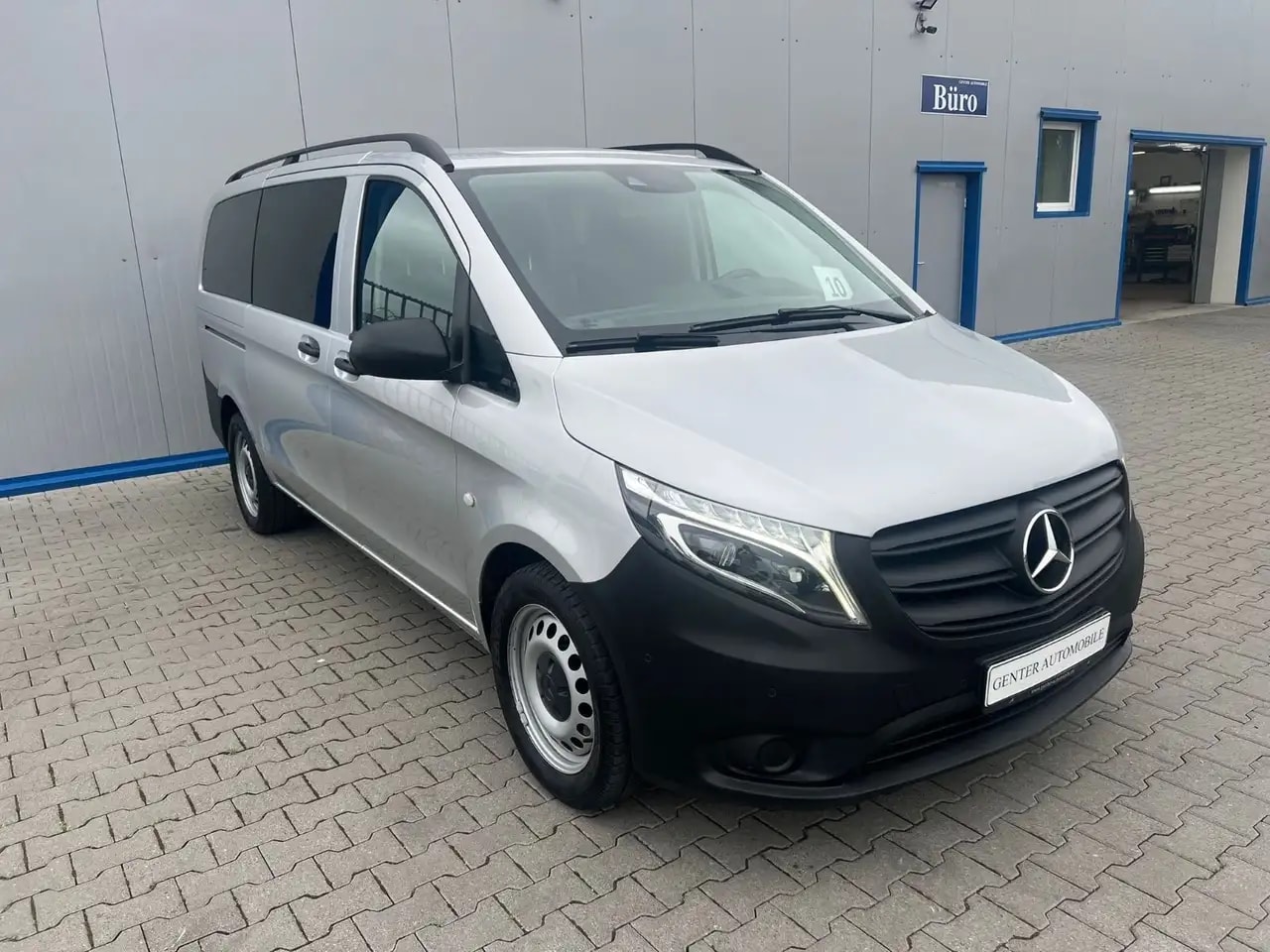 Mercedes-Benz Vito 119 d LANG 9G NAVI LED WEBASTO KAMERA AHK 3