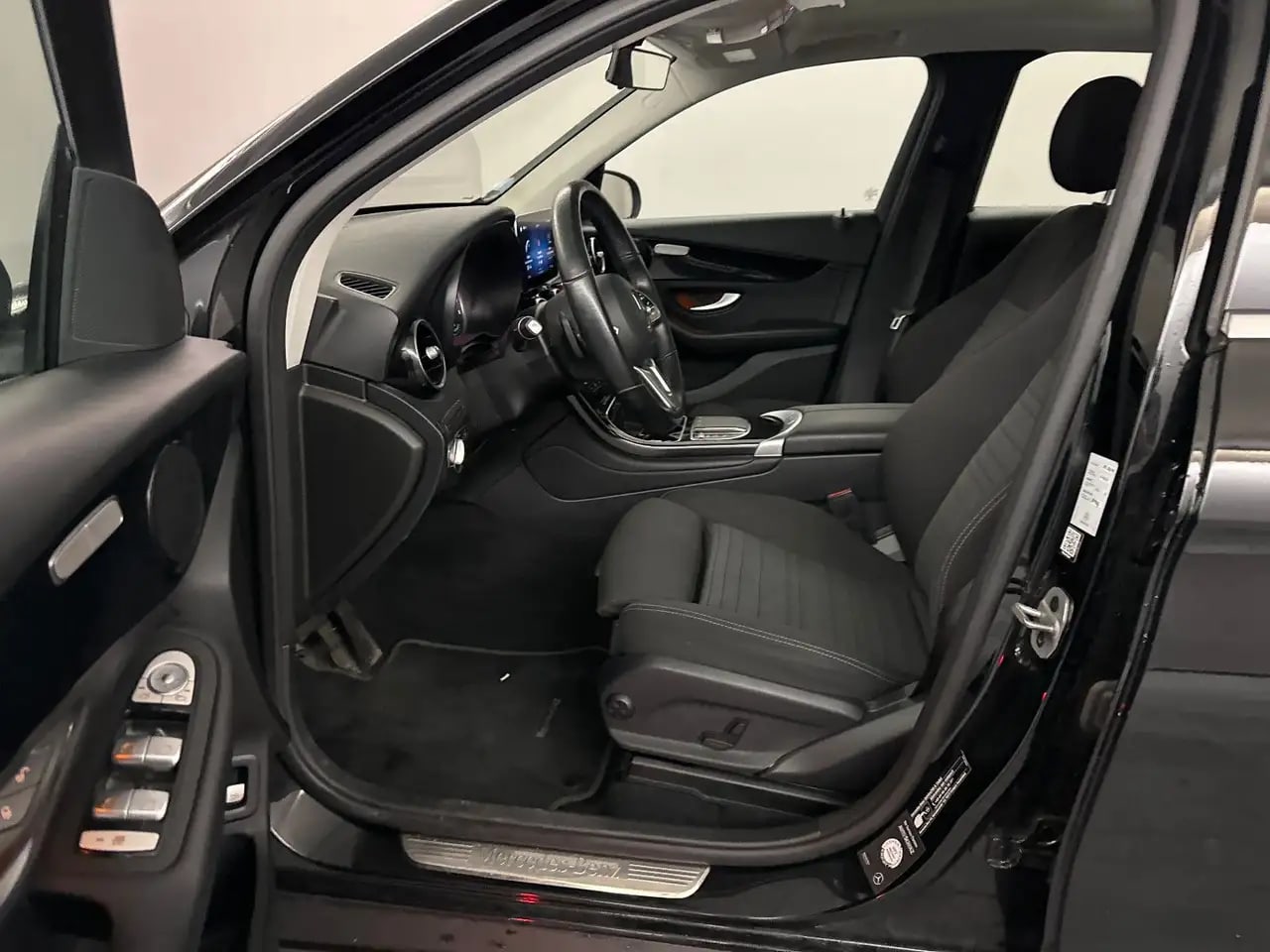 Mercedes-Benz GLC 300 e OffRoadStyling*Panorama*LED*Kamera 6