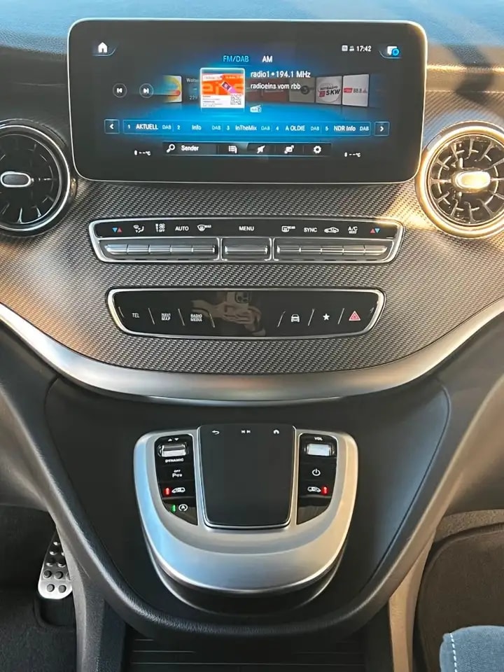 Mercedes-Benz V 300 V300 d LANG AMG-LINE NAVI DISTRONIC LED EL.TÜREN 16