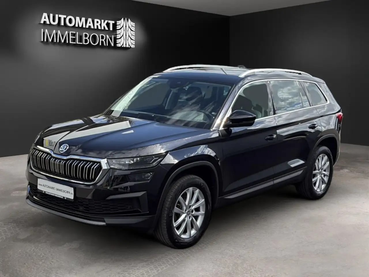 Skoda Kodiaq Style AHK*Kamera*Virtual*LED*Navi*4xSHZ*1 4