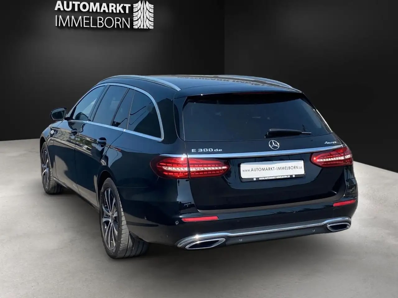 Mercedes-Benz E 300 de ALLRAD VollLeder*Kamera*SO100%*Avantgar 5