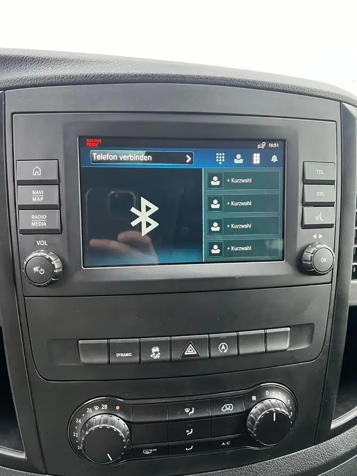 Mercedes-Benz Vito 119 TOURER LANG 9G NAVI KAMERA 9-SITZER AHK 20