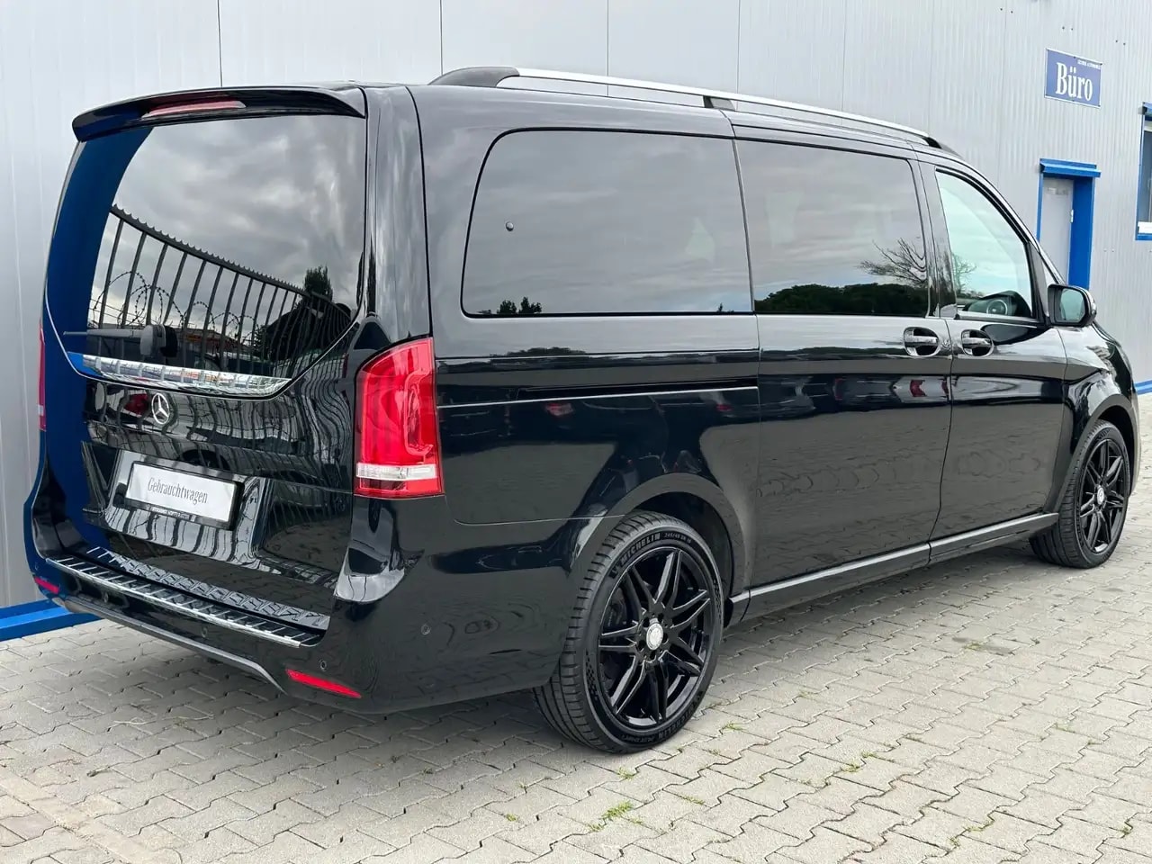 Mercedes-Benz V 250 V250 4M LANG AMG-LINE WEBASTO LEDER AHK EL.TÜREN 6