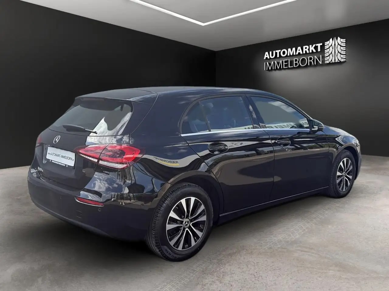 Mercedes-Benz A 180 d Kamera*LED*Navi*DAB*MBUX*TeilLeder*1Hand 8