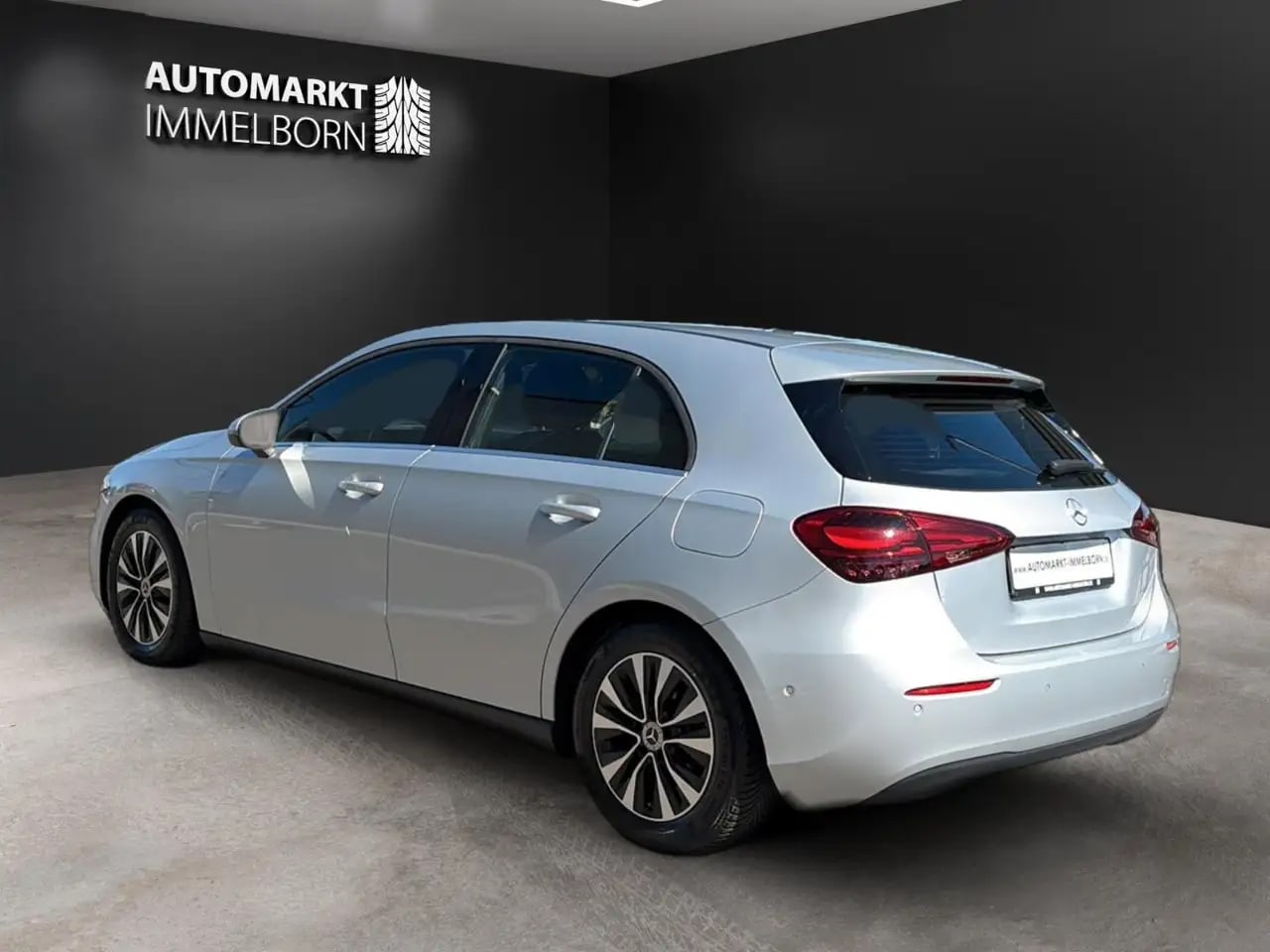 Mercedes-Benz A 200 Kamera*LED*NaviTouch*DigTacho*DAB*1Hand 6