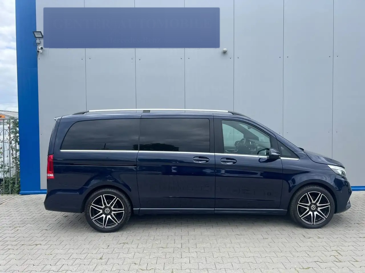Mercedes-Benz V 300 LANG AMG WEBASTO LED AIRMATIC 3x EL. TÜREN 4
