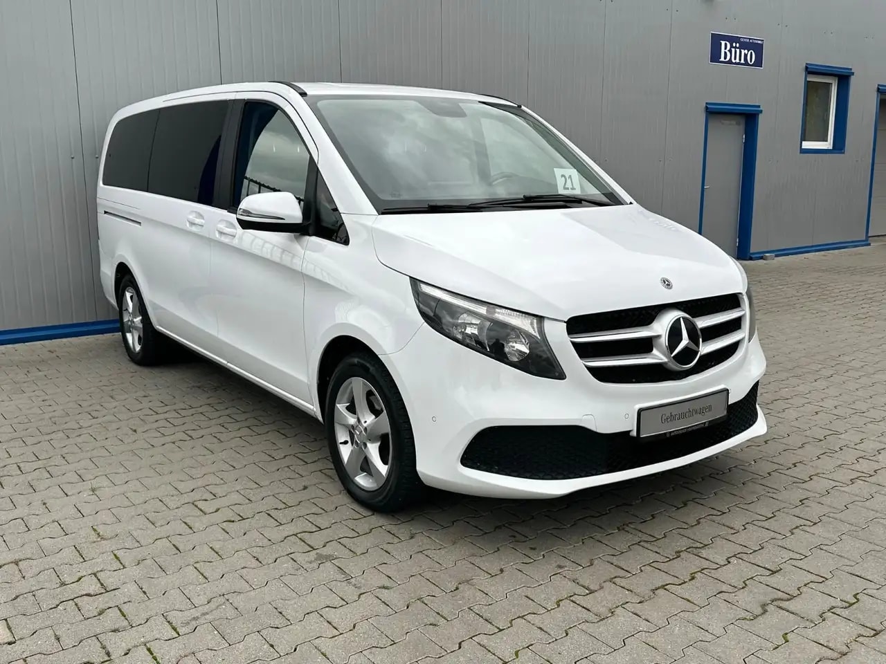 Mercedes-Benz V 220 V220 d LANG 9G MBUX KAMERA AHK 7-SITZER 3