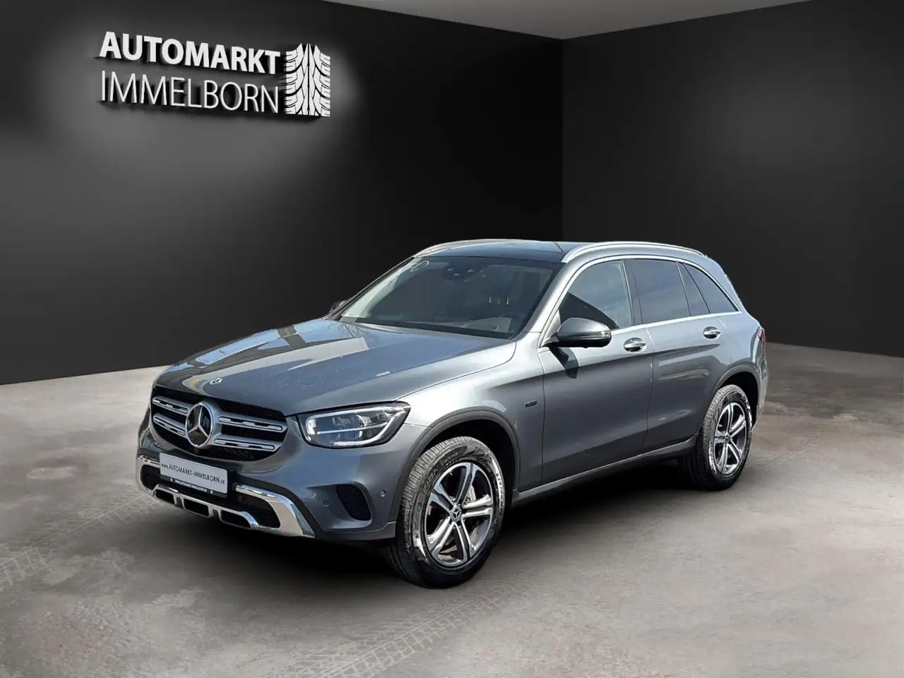 Mercedes-Benz GLC 300 e 360*Pano*HUD*AHK*LED*VollLeder*Distro 8