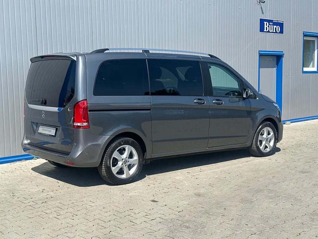 Mercedes-Benz V 250 d 9G-TR EDITION SPORT-PAKET LED 7 SITZE AHK 7