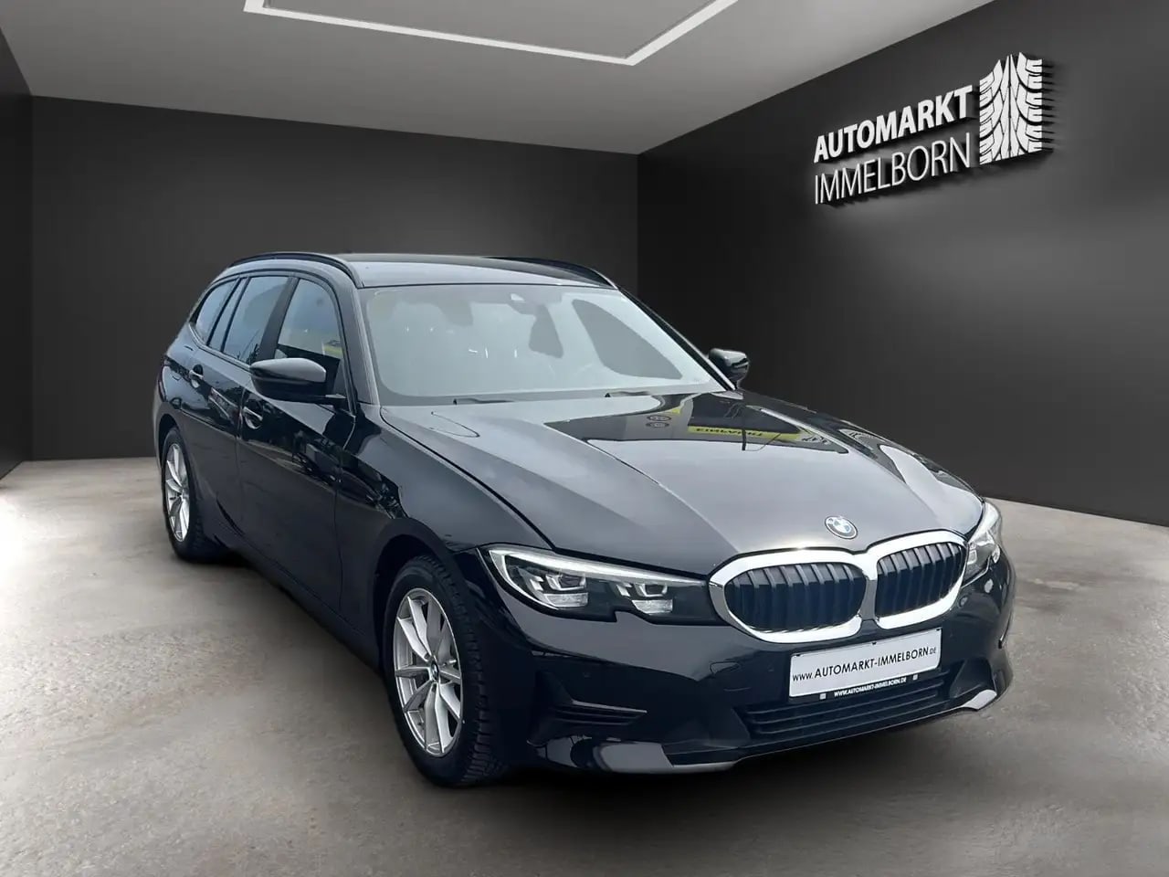 BMW 330 e Kamera*LED*Leder*Spur*LiveCockpi*H&K*Memor 2