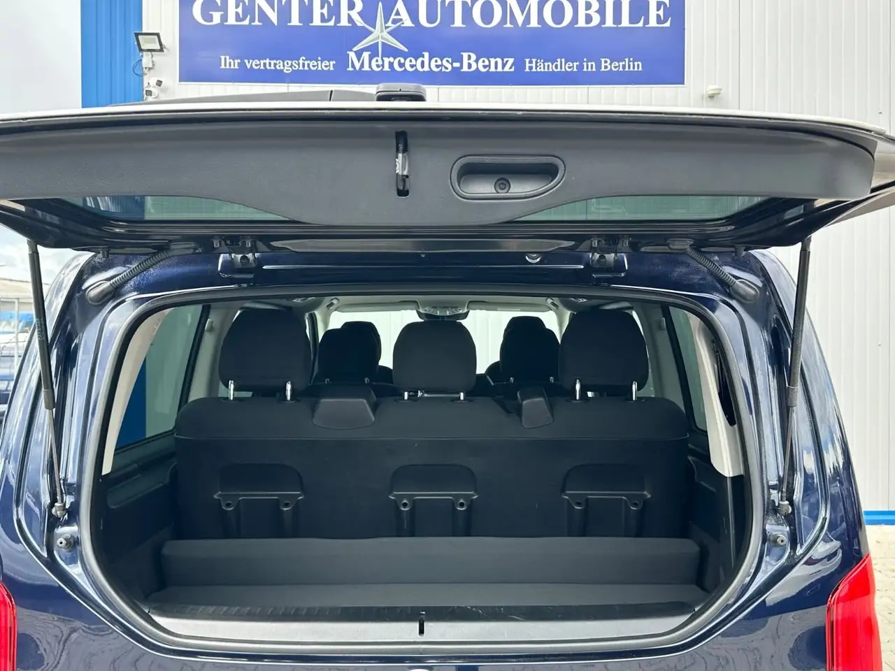 Mercedes-Benz V 250 LANG 4MATIC 9G NAVI WEBASTO LIEGEPAKET AHK 11