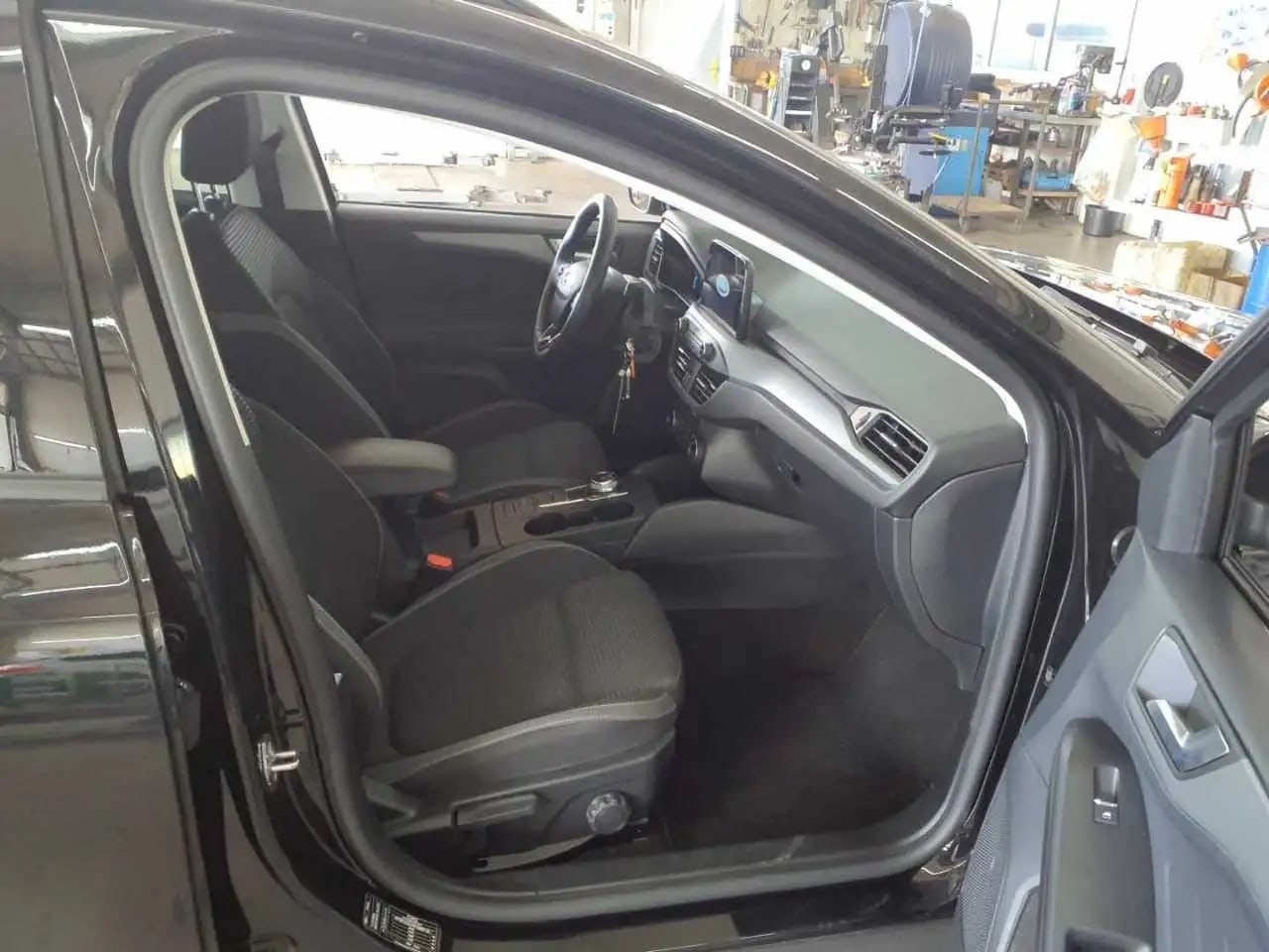 Ford Focus CoolConnect LED*LM*Navi*Winterpaket*1Hand 6