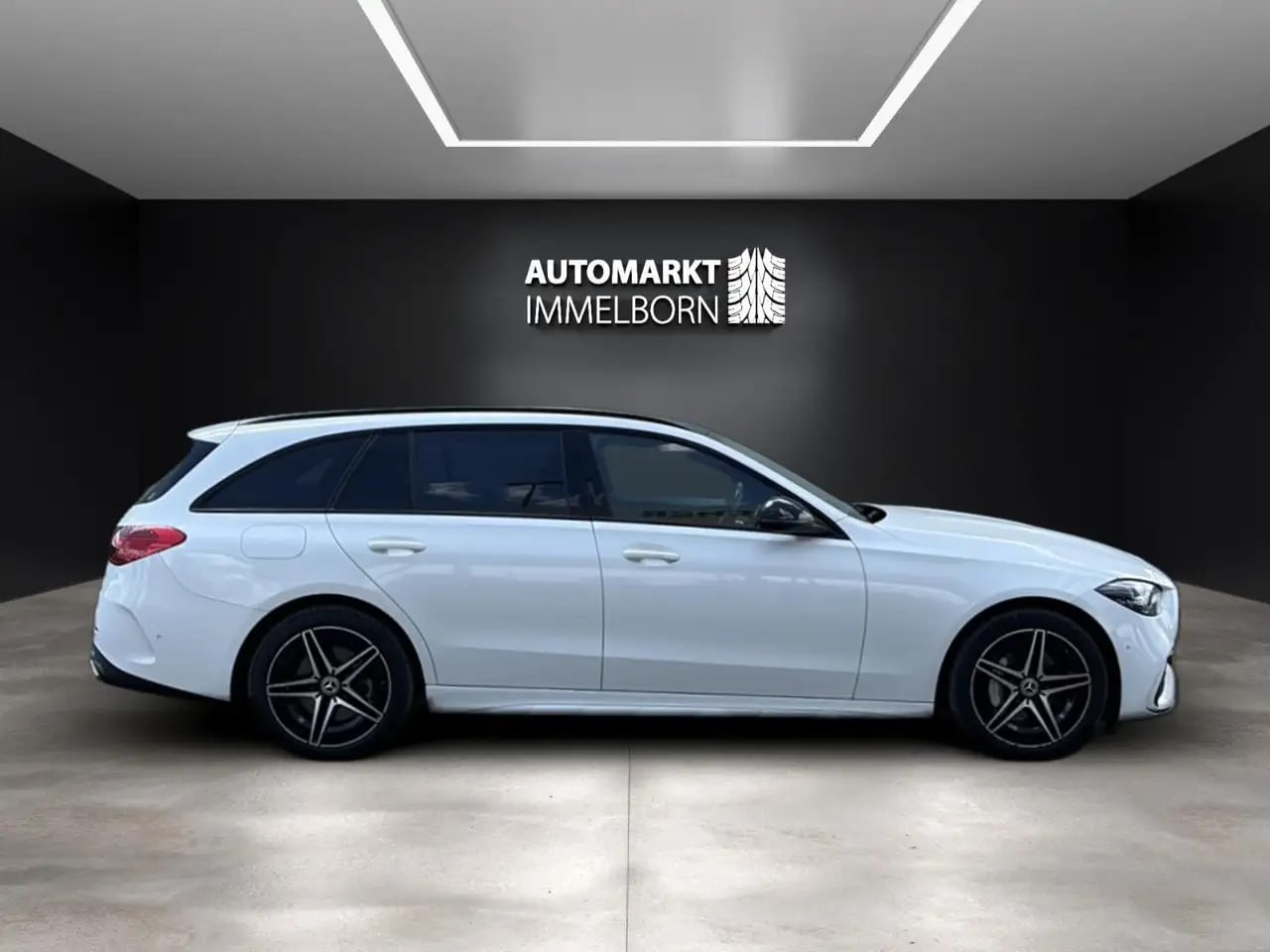 Mercedes-Benz C 300 T e 2 AMG Burmest*Pano*Distro*AHK*Kamera*1 7