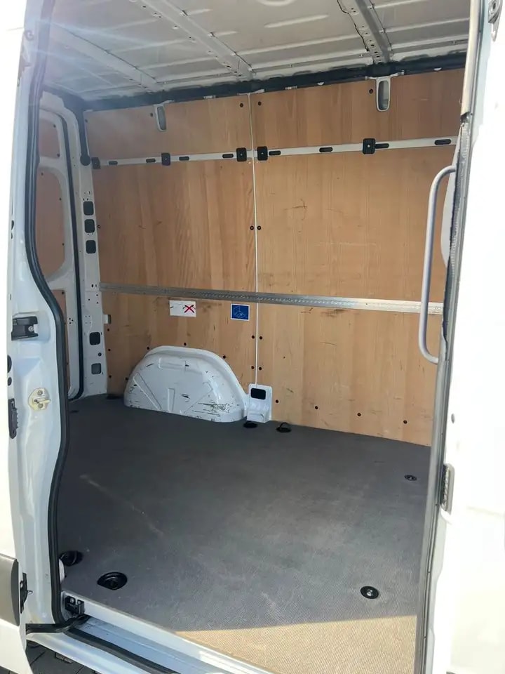 Mercedes-Benz Sprinter 211 9G-TRONIC KLIMA NAVI KAMERA 3-SITZE 7