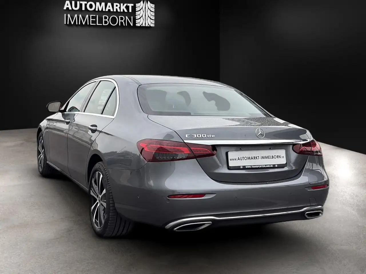 Mercedes-Benz E 300 de Pano*360*Mubeam*Distro*AHK*Navi*DAB*18 10