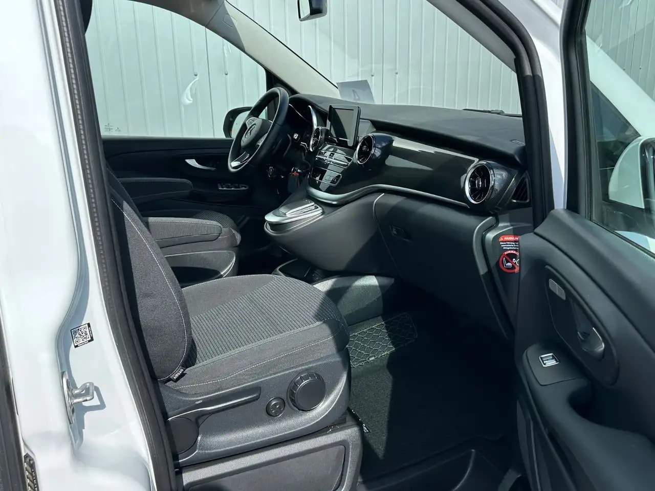 Mercedes-Benz V 220 LANG 9G-TR WEBASTO NAVI MBUX KAMERA 7-SITZ 18
