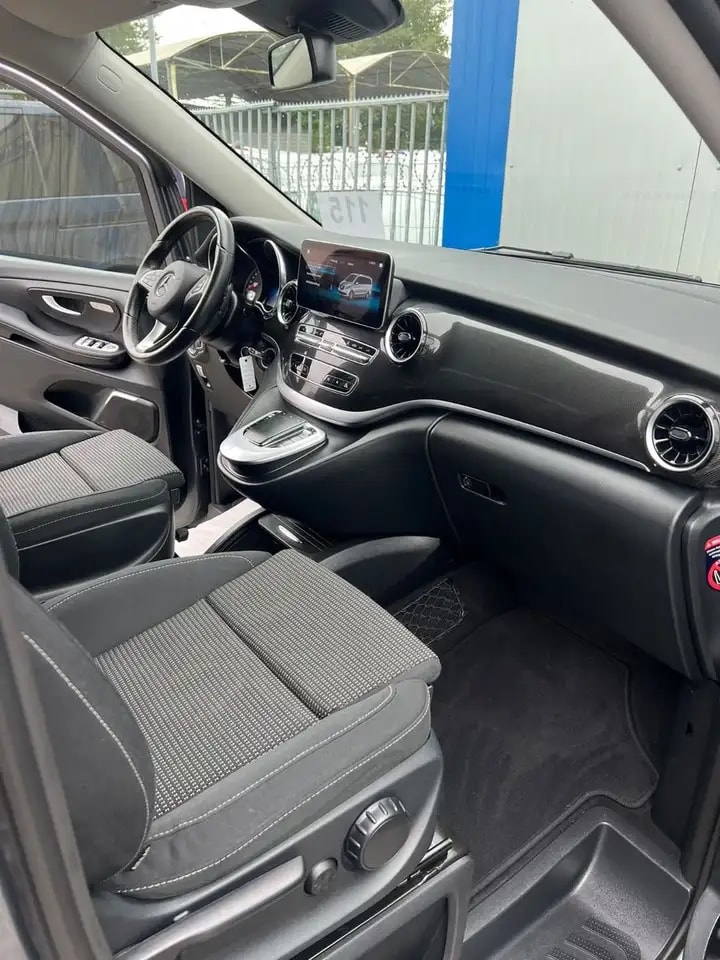 Mercedes-Benz V 250 LANG SPORTPAKET 9G-TR NAVI LED WEBASTO AHK 16