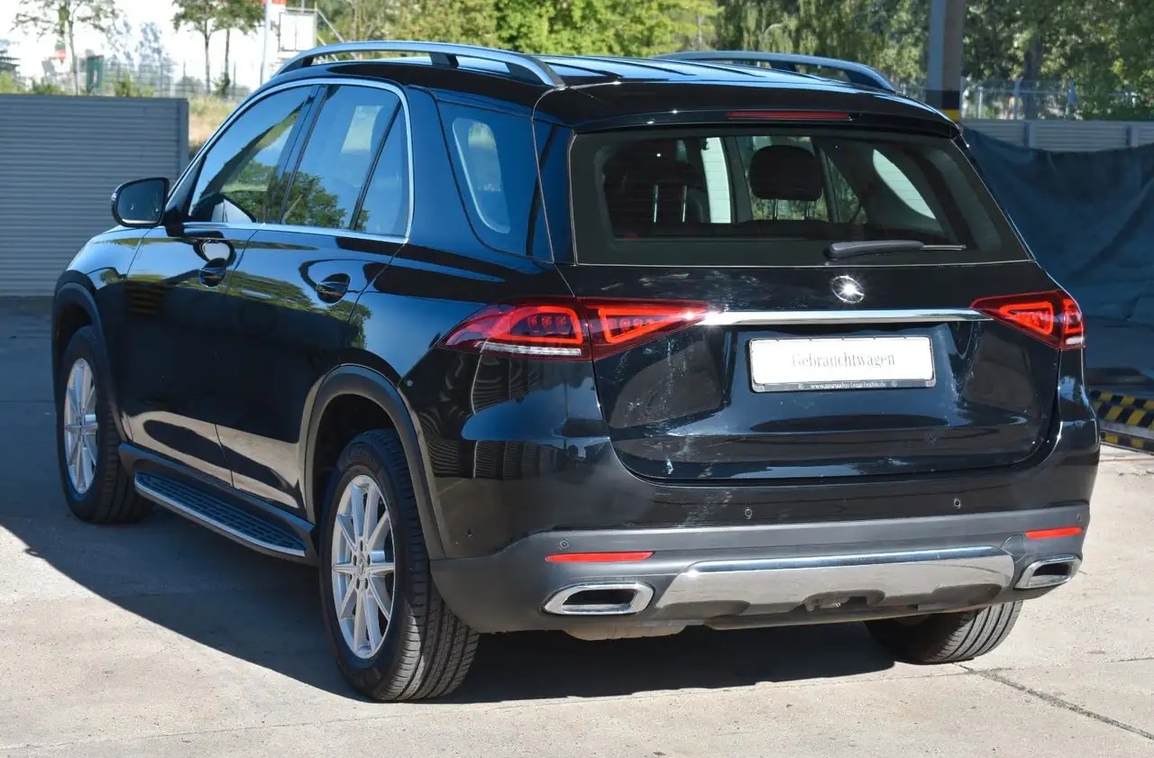 Mercedes-Benz GLE 300 d 4M 9G KAMERA MULTIBEAM LED AHK WEBASTO 7