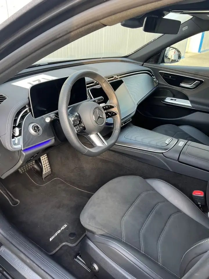 Mercedes-Benz E 200 T 9G 48V AMG-LINE MBUX KAMERA KEYLESS AHK 12