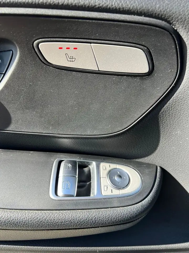 Mercedes-Benz V 220 LANG 9G RISE AERODYNAMIK NAVI MBUX 7-SITZE 12