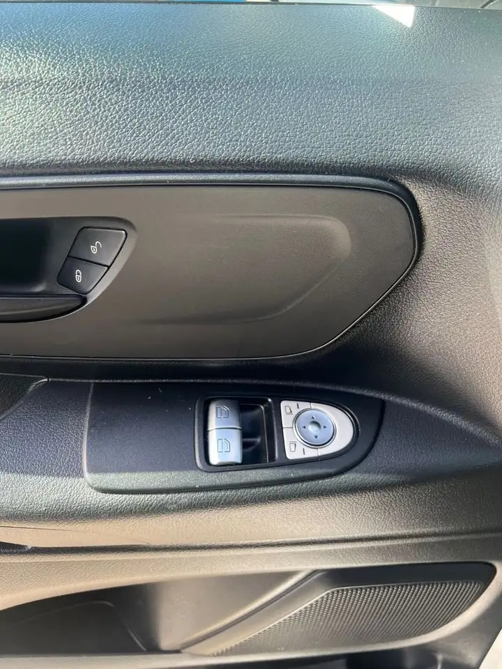 Mercedes-Benz Vito 114 MIXTO LANG KLIMA TEMPOMA KAMERA LED AHK 12