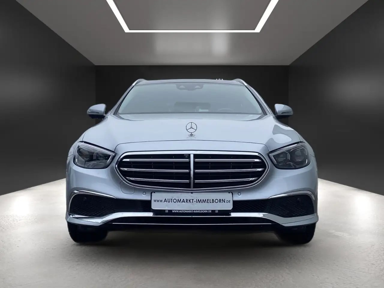 Mercedes-Benz E 300 de Pano*HUD*360°*AHK*Mubeam*SOH 94%*Widesc 9