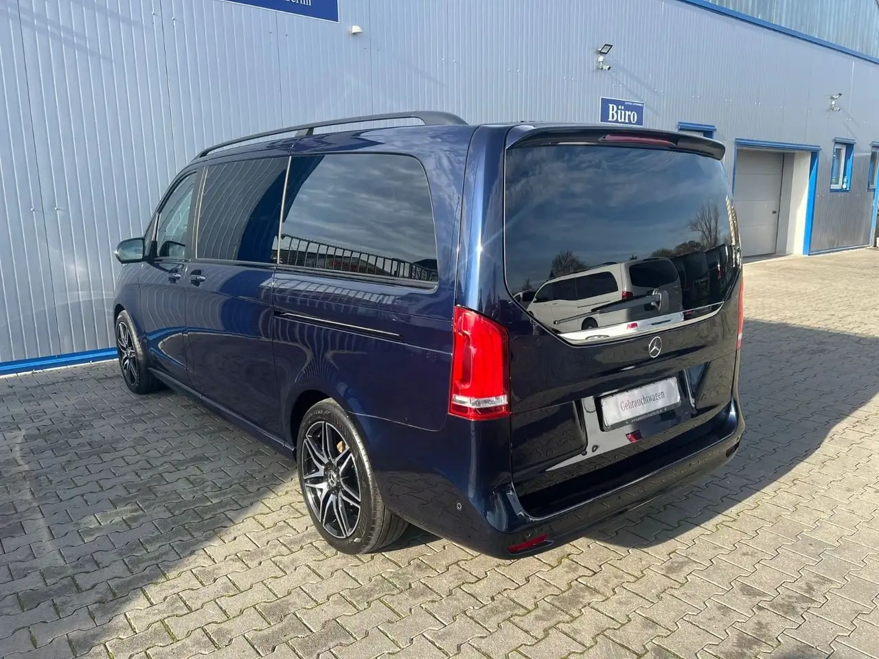 Mercedes-Benz V 300 LANG AMG WEBASTO LED AHK EL.TÜREN 8