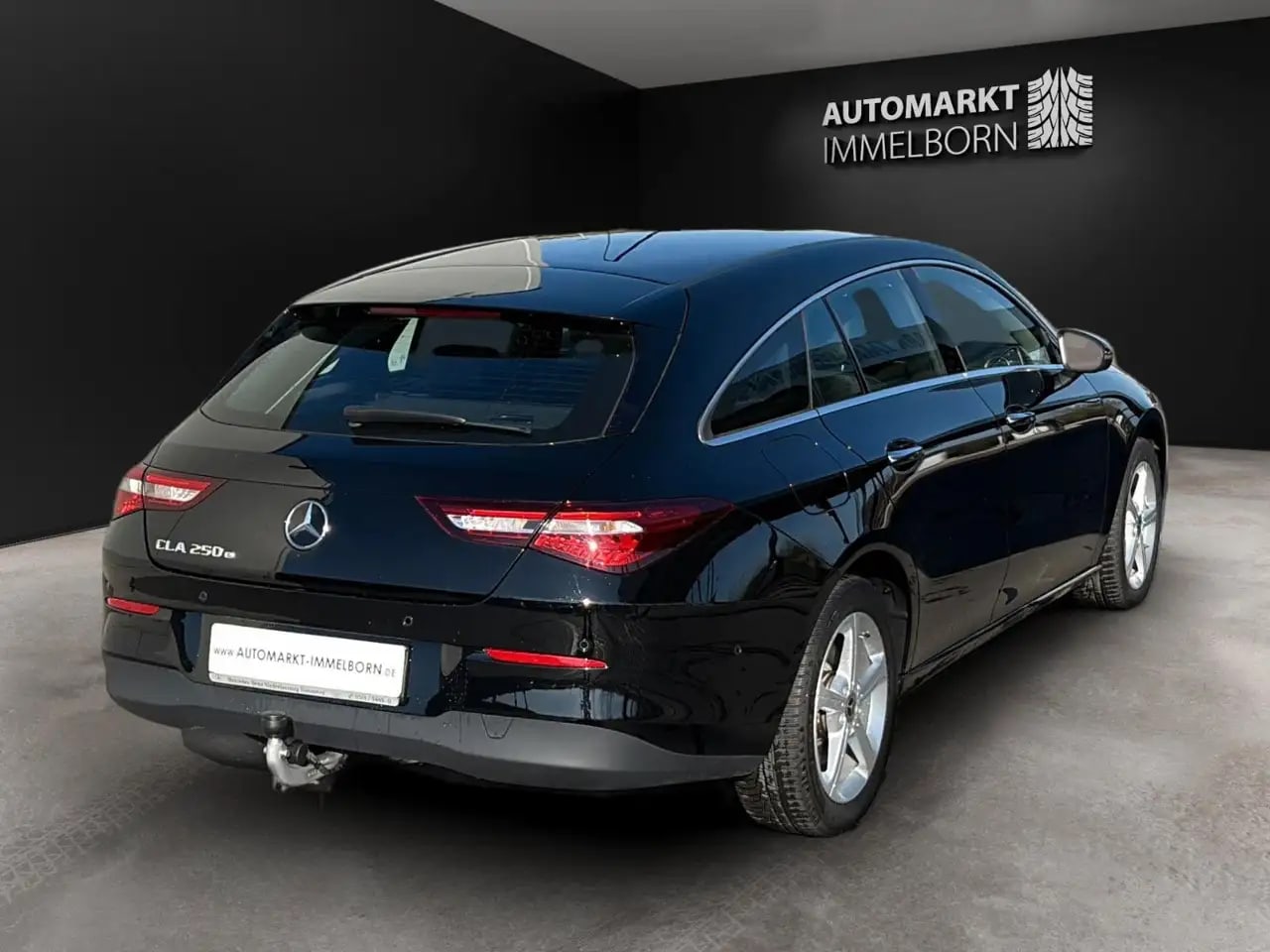 Mercedes-Benz CLA 250 AHK*LED*Leder*Navi*DAB*17*Tempo 7