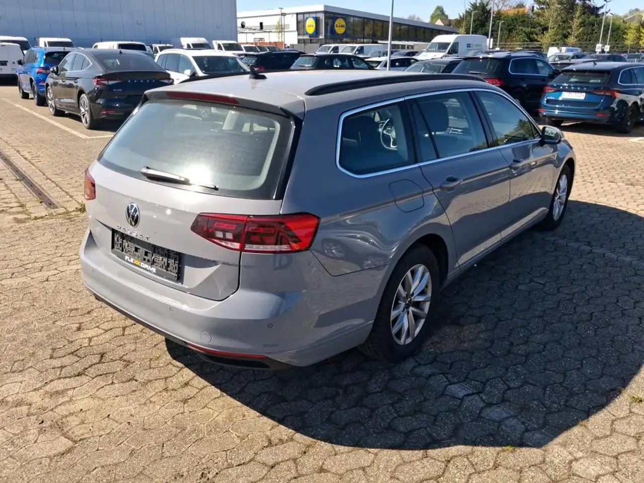 Volkswagen Passat Business Kamera*ACC*LED*LM*DAB*Massage 4