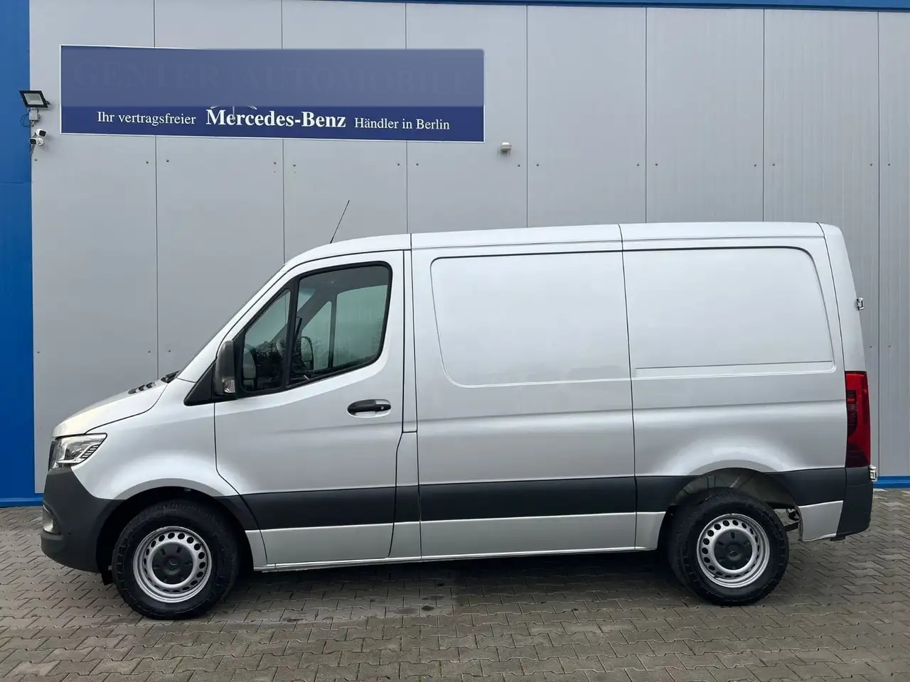 Mercedes-Benz Sprinter 314 AUTOMATIK NAVI TOTWINKEL KAMERA LED 4