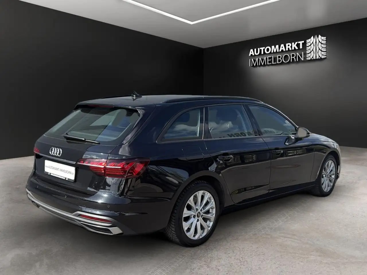 Audi A4 Virtual*AHK*LED*NaviTouch*DAB*Lheizung*Sound 8
