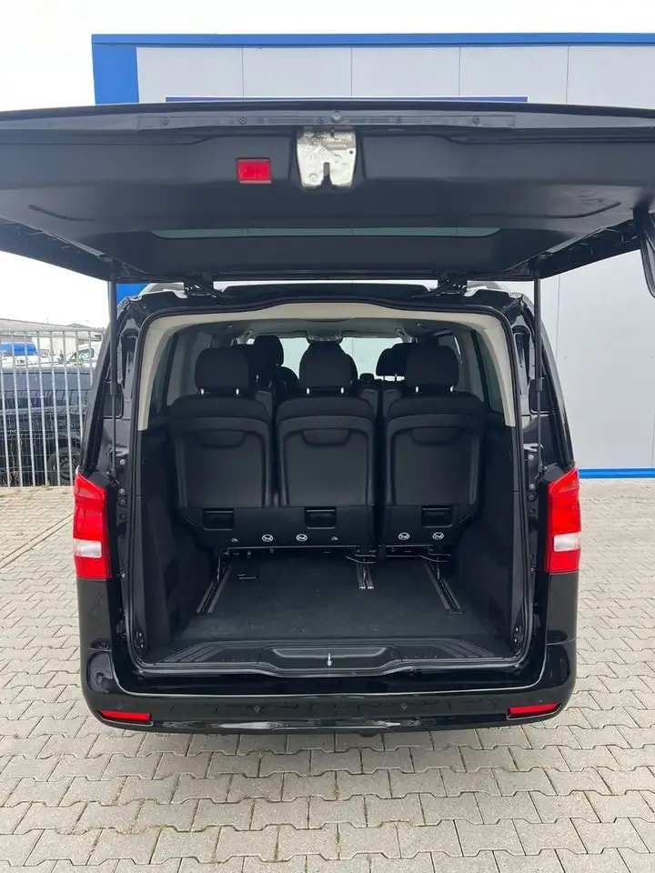 Mercedes-Benz Vito 119 TOURER LANG 9G NAVI KAMERA 9-SITZER AHK 10