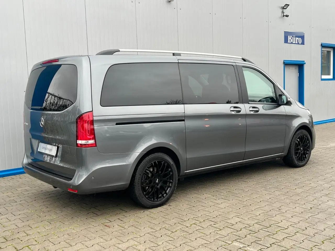 Mercedes-Benz V 300 V300d LANG SPORTPAKET LEDER LED STANDHEIZUNG AHK 6