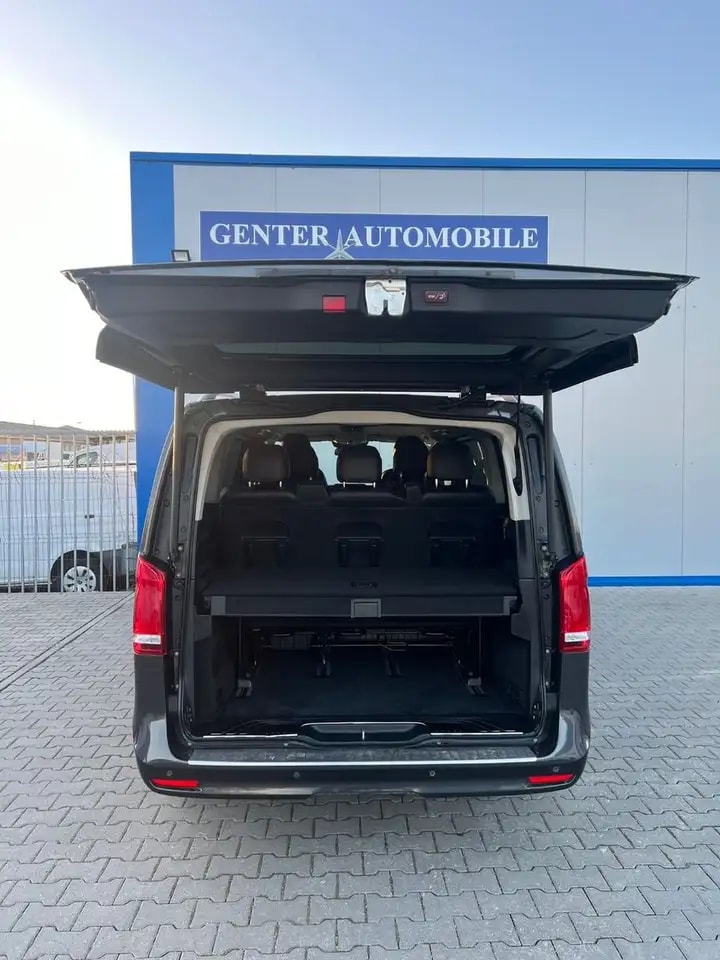 Mercedes-Benz V 300 LANG AIRMATIC PANO LIEGEPAKET EL.TÜREN AHK 10