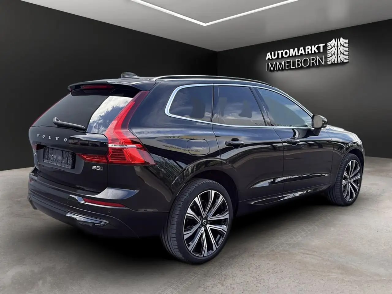 Volvo XC60 Momentum ALLRAD 21*Sdach*STHZG*AHK*LED* 6
