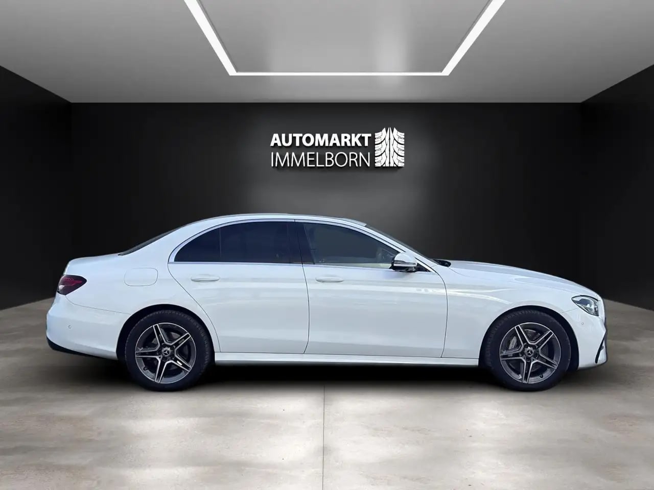 Mercedes-Benz E 300 de AMG 360*Sdach*Burmest*Distro*AHK*LED*18 11