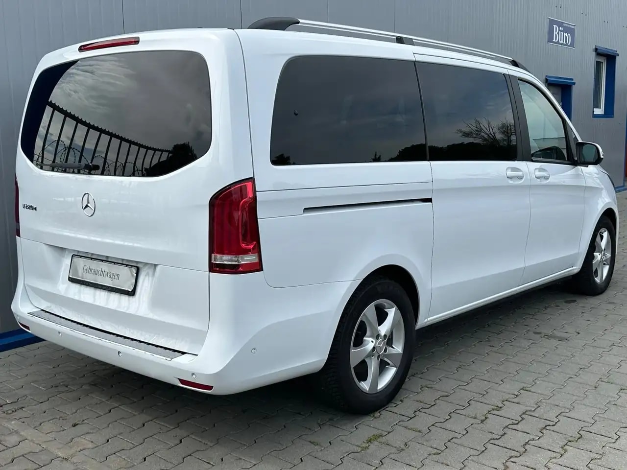 Mercedes-Benz V 220 LANG 9G-TR WEBASTO NAVI MBUX KAMERA 7-SITZ 8