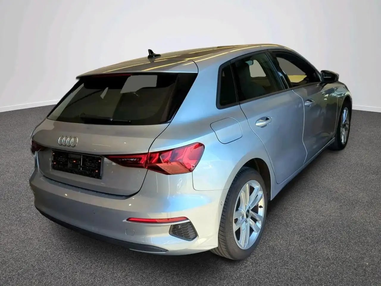 Audi A3 Sportback AHK*LED*Virtual*ACC*SPUR*Sound 4