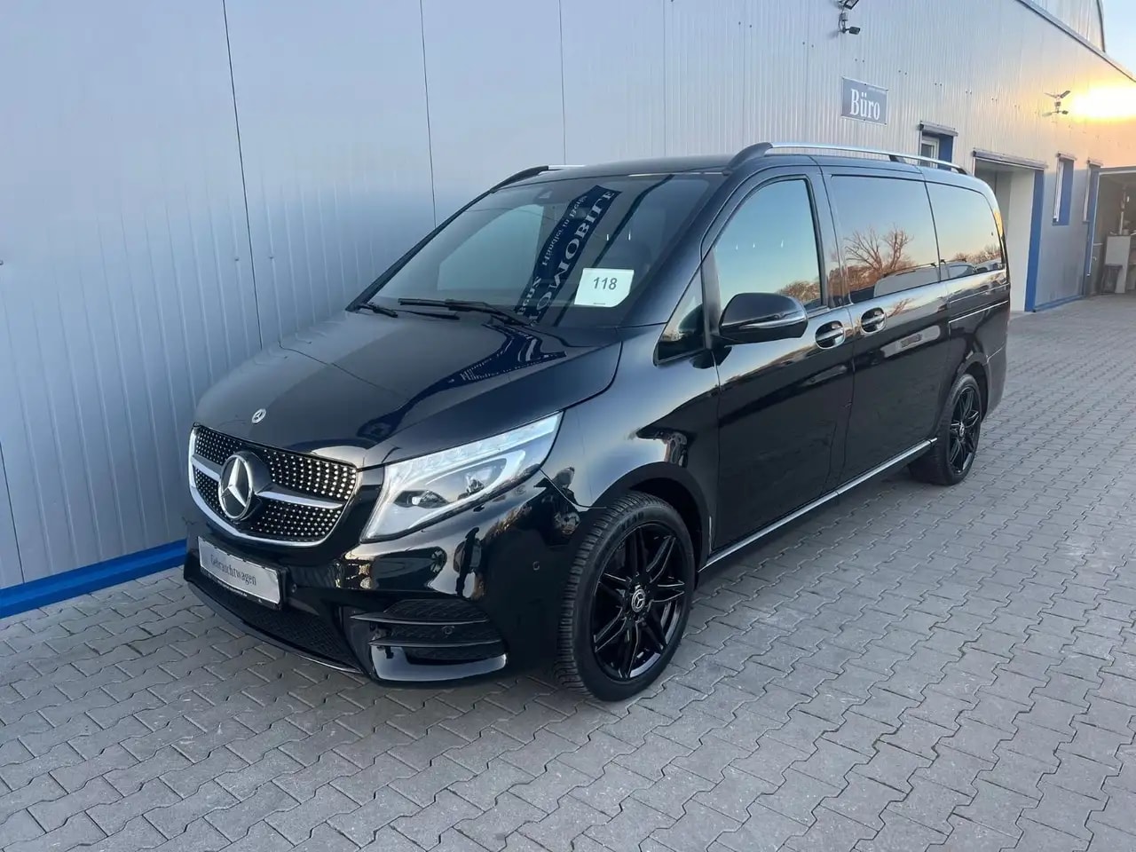 Mercedes-Benz V 250 V250 4M LANG AMG-LINE PANORAMA LEDER AHK EL.TÜRE
