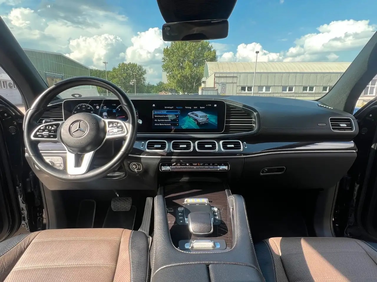 Mercedes-Benz GLS 400 d 4M 9G COMAND PANORAMA DISTRONIC KEYLESS 16