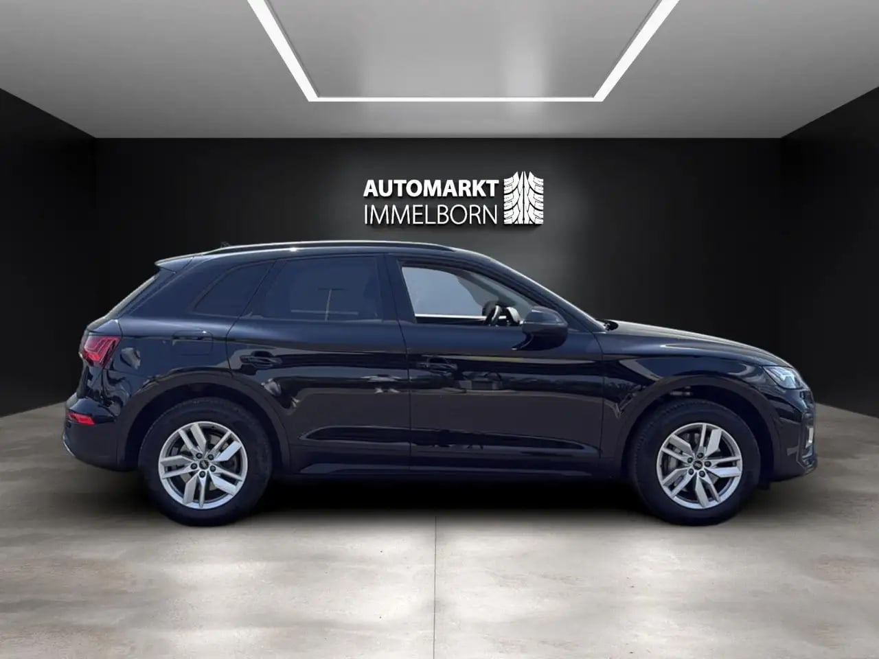 Audi Q5 e quattro Virtual*LED*NaviTouch*SOH100%*AHK 7