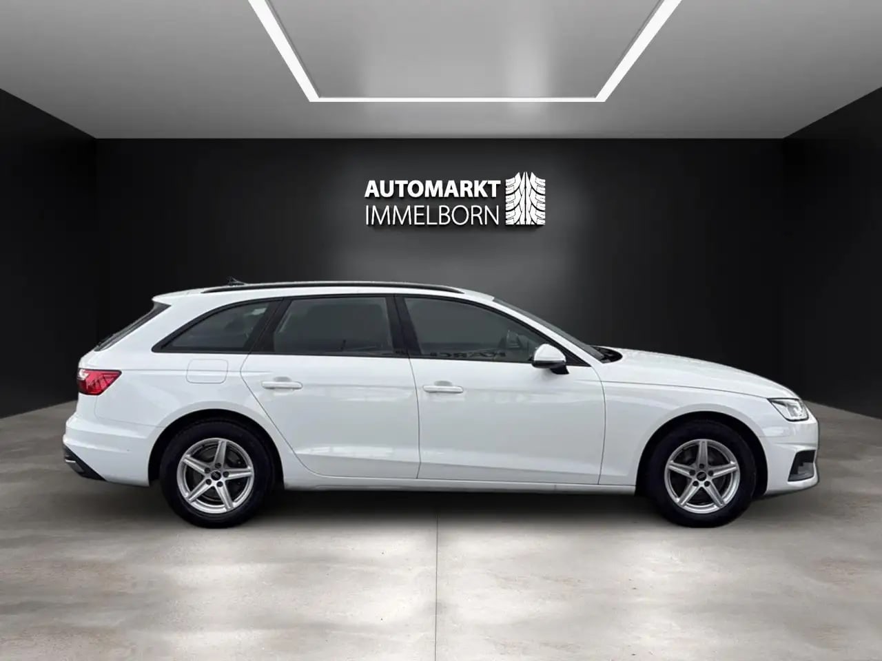 Audi A4 30 NaviTouch*LED*DAB*Park*Tempo*SHZ*1Hand 11