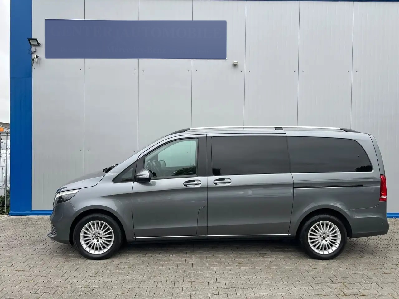 Mercedes-Benz V 250 LANG SPORTPAKET 9G-TR NAVI LED WEBASTO AHK 6